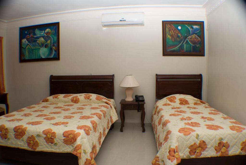 Hotel Luis V Santo Domingo Ruang foto