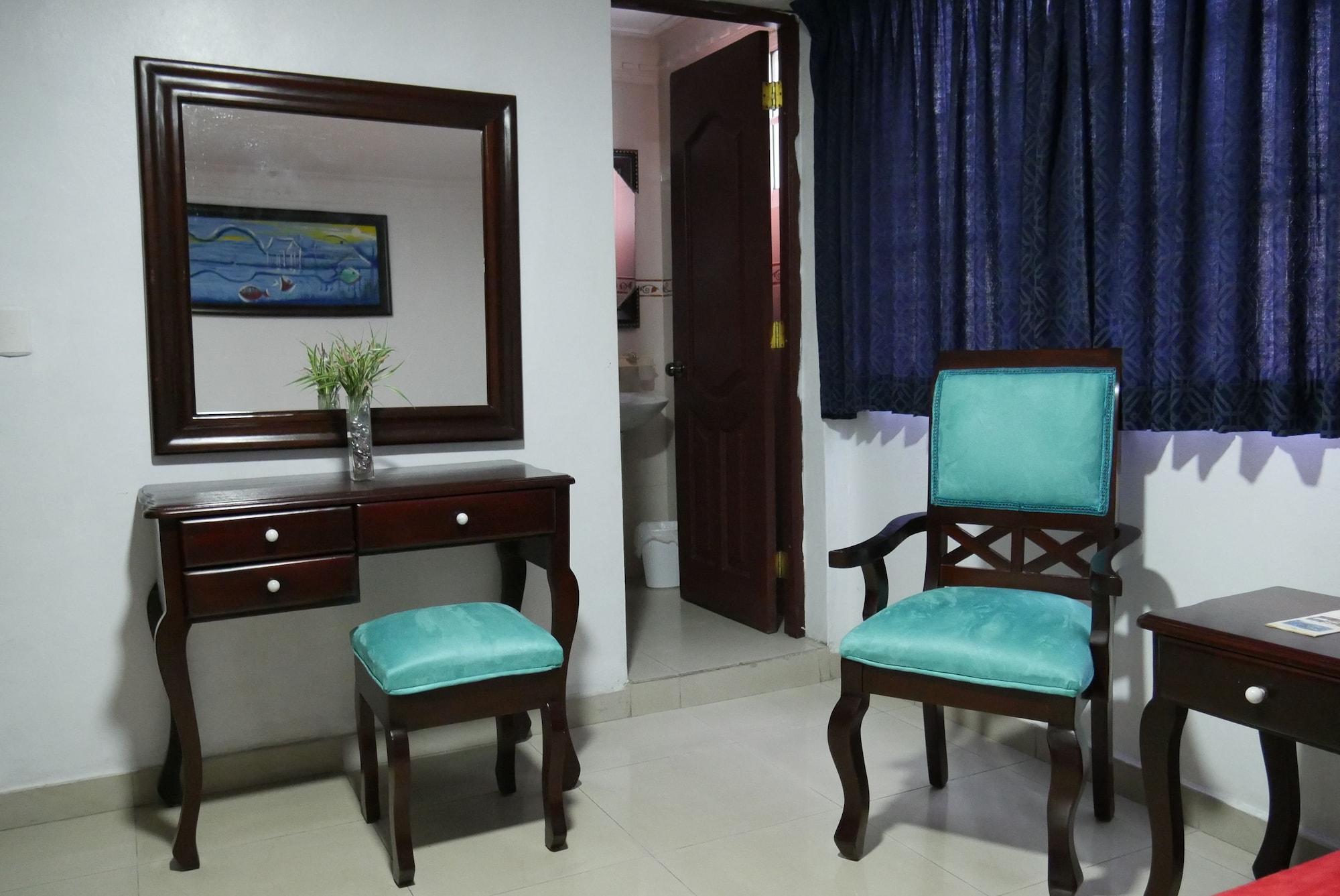 Hotel Luis V Santo Domingo Bagian luar foto