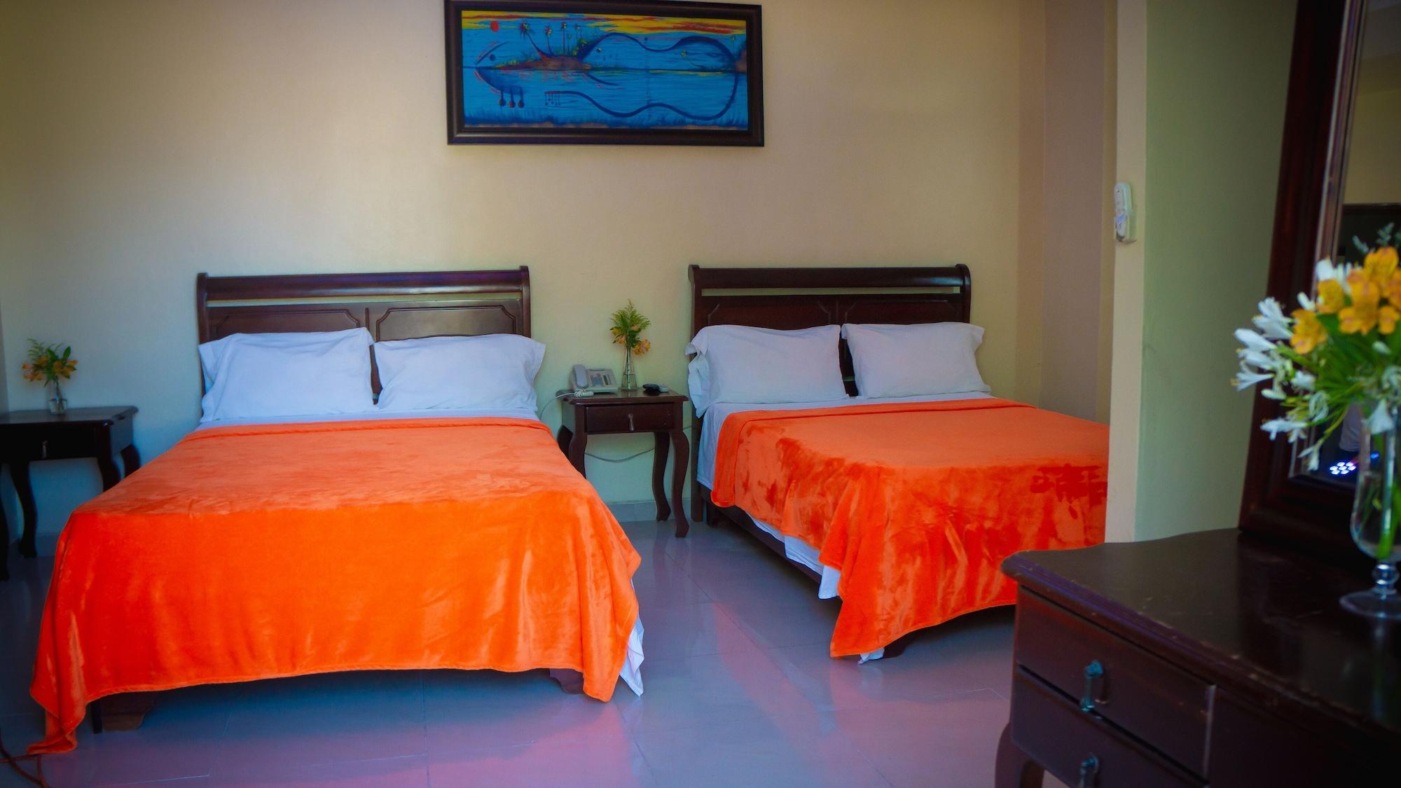 Hotel Luis V Santo Domingo Bagian luar foto