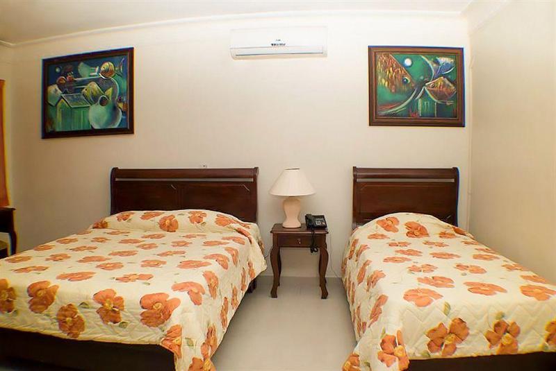 Hotel Luis V Santo Domingo Bagian luar foto