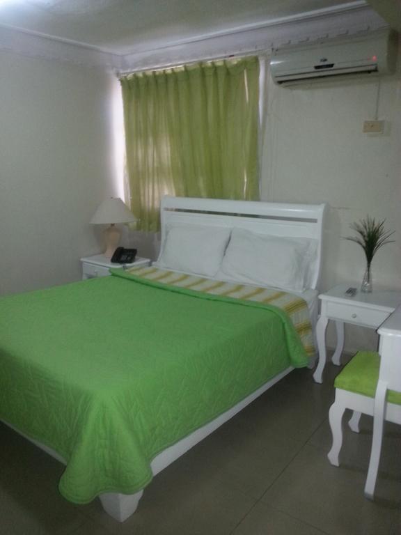 Hotel Luis V Santo Domingo Bagian luar foto