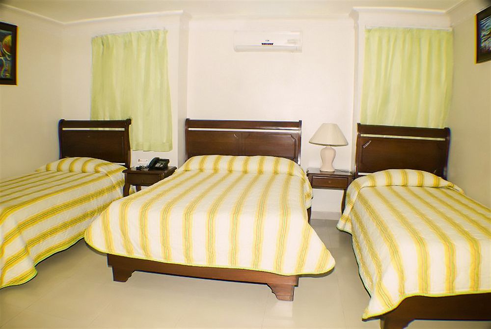 Hotel Luis V Santo Domingo Bagian luar foto