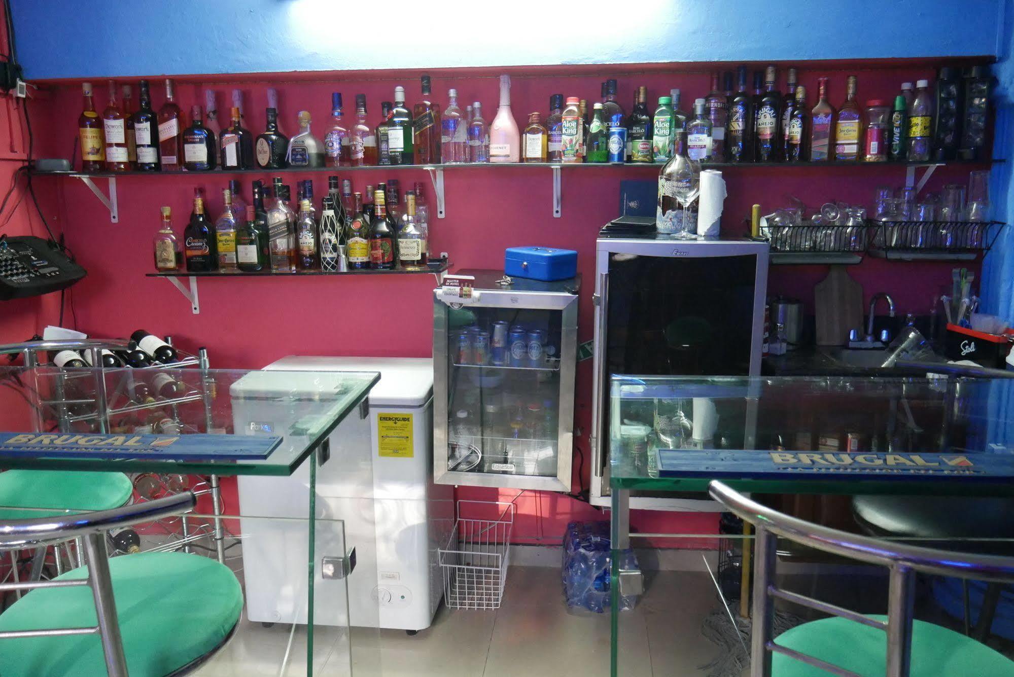 Hotel Luis V Santo Domingo Bagian luar foto